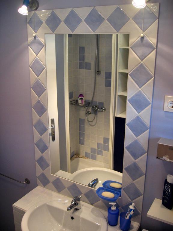 Apartments Mediterraneo Kaprije Extérieur photo