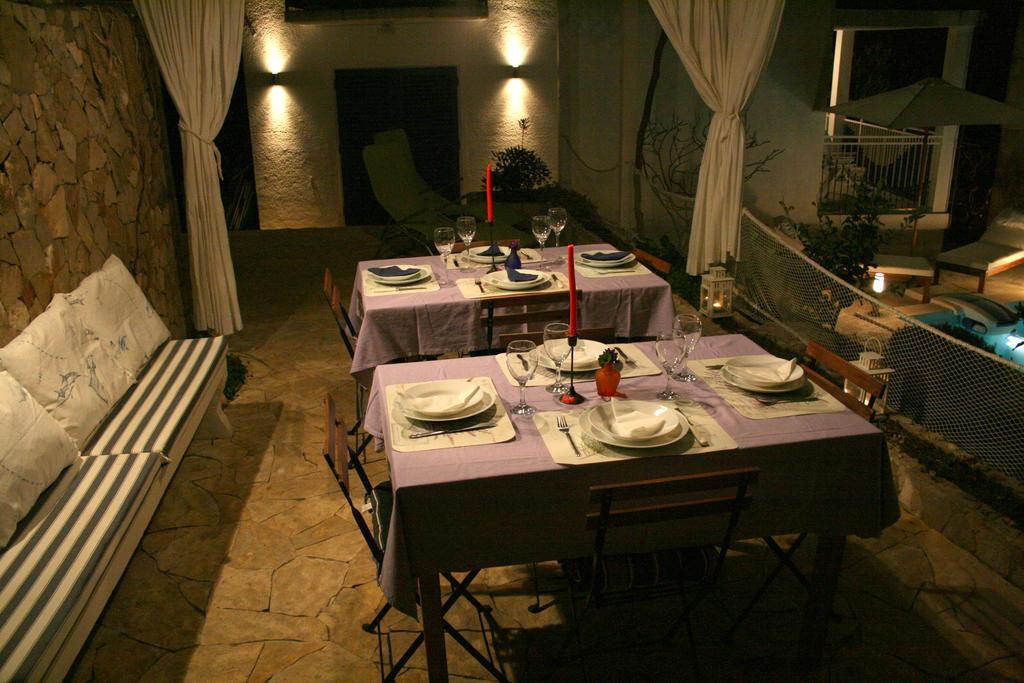 Apartments Mediterraneo Kaprije Extérieur photo