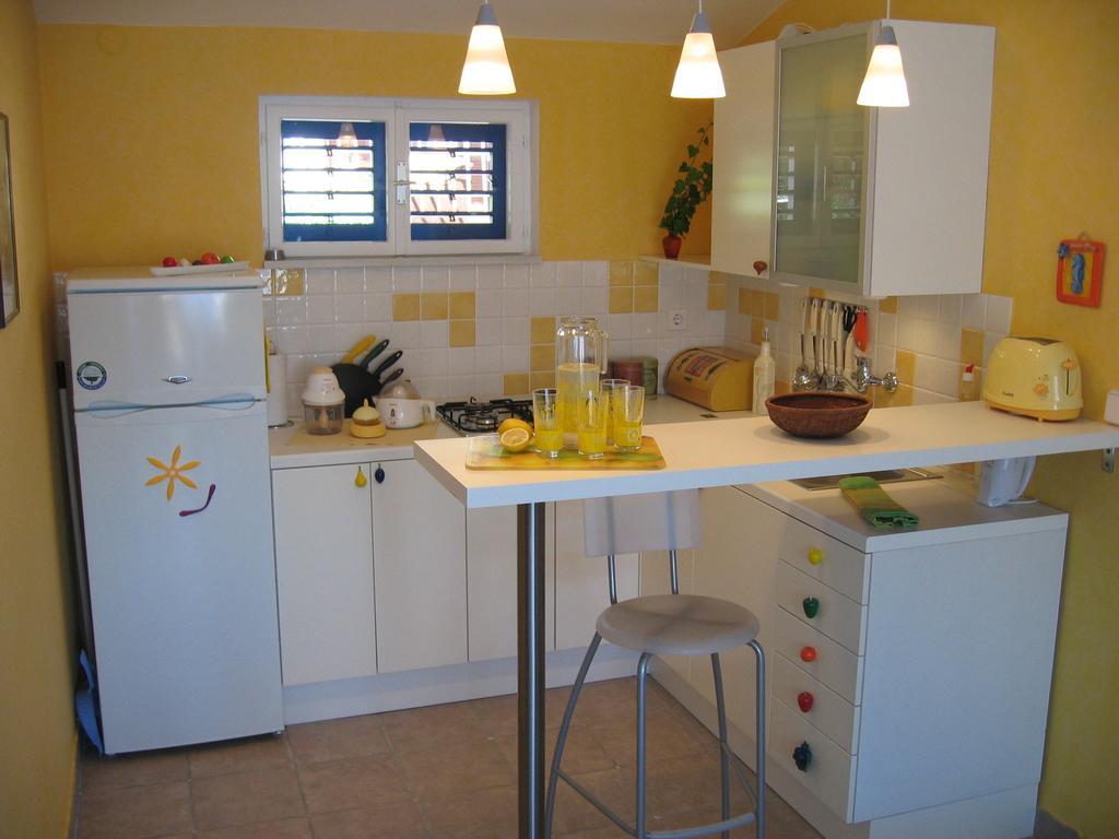 Apartments Mediterraneo Kaprije Extérieur photo